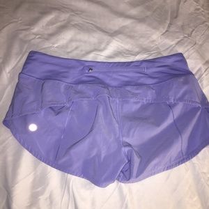 lululemon shorts size 6 - 2.5 inseam
